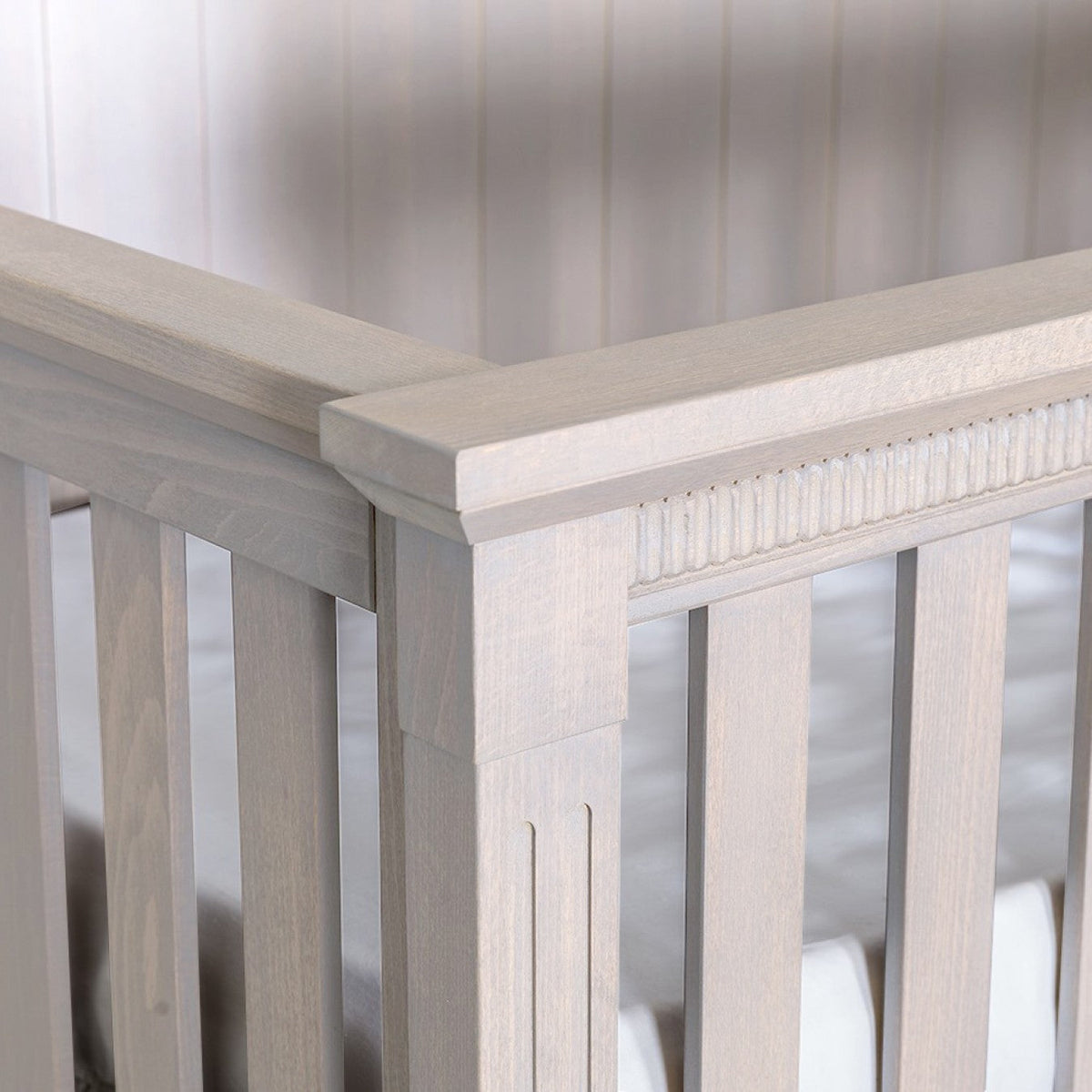 Silva Edison Convertible Crib